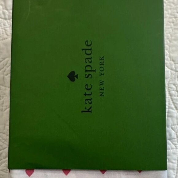 NWT Kate Spade King Sheet Set (4pc) - Pink Hearts Design, 100% Cotton Percale - Picture 4 of 6